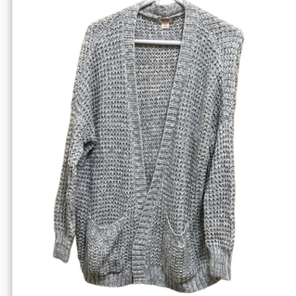 Mossimo grey sweater size small